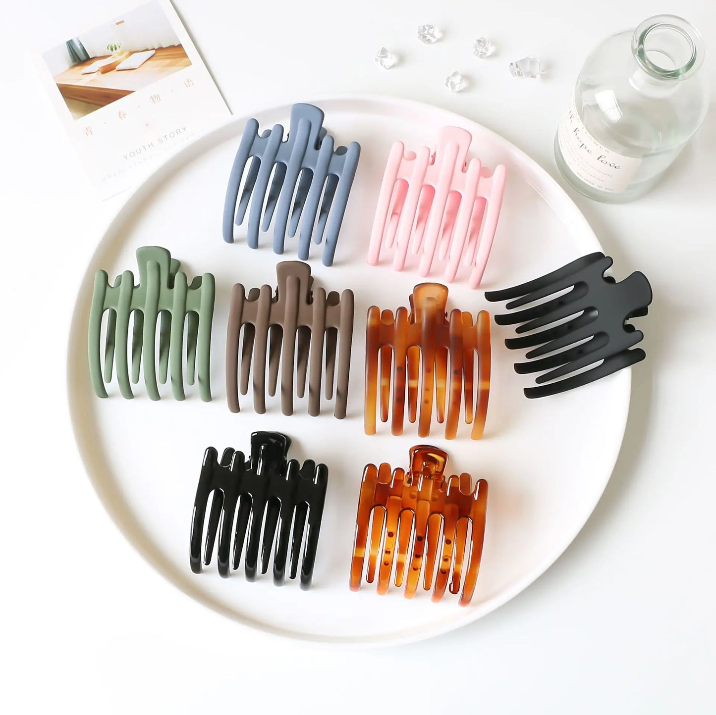 Matte Acrylic Hair Claw Clips for Women – Geometric Ponytail Holder Barrettes - Vellévia