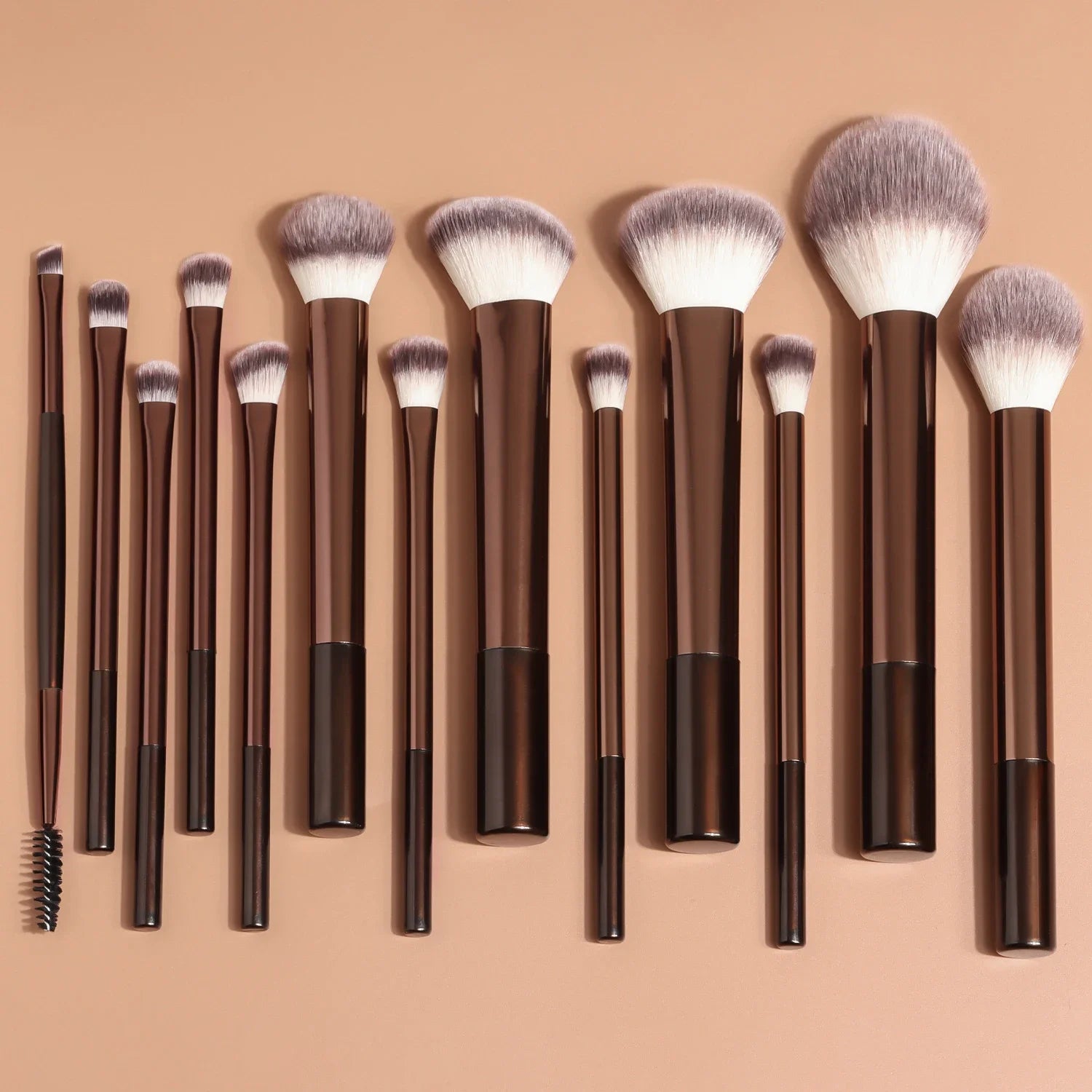 13-Piece Makeup Brush Set – Foundation, Concealer, Powder and Eyeshadow Blending Brushes - Vellévia