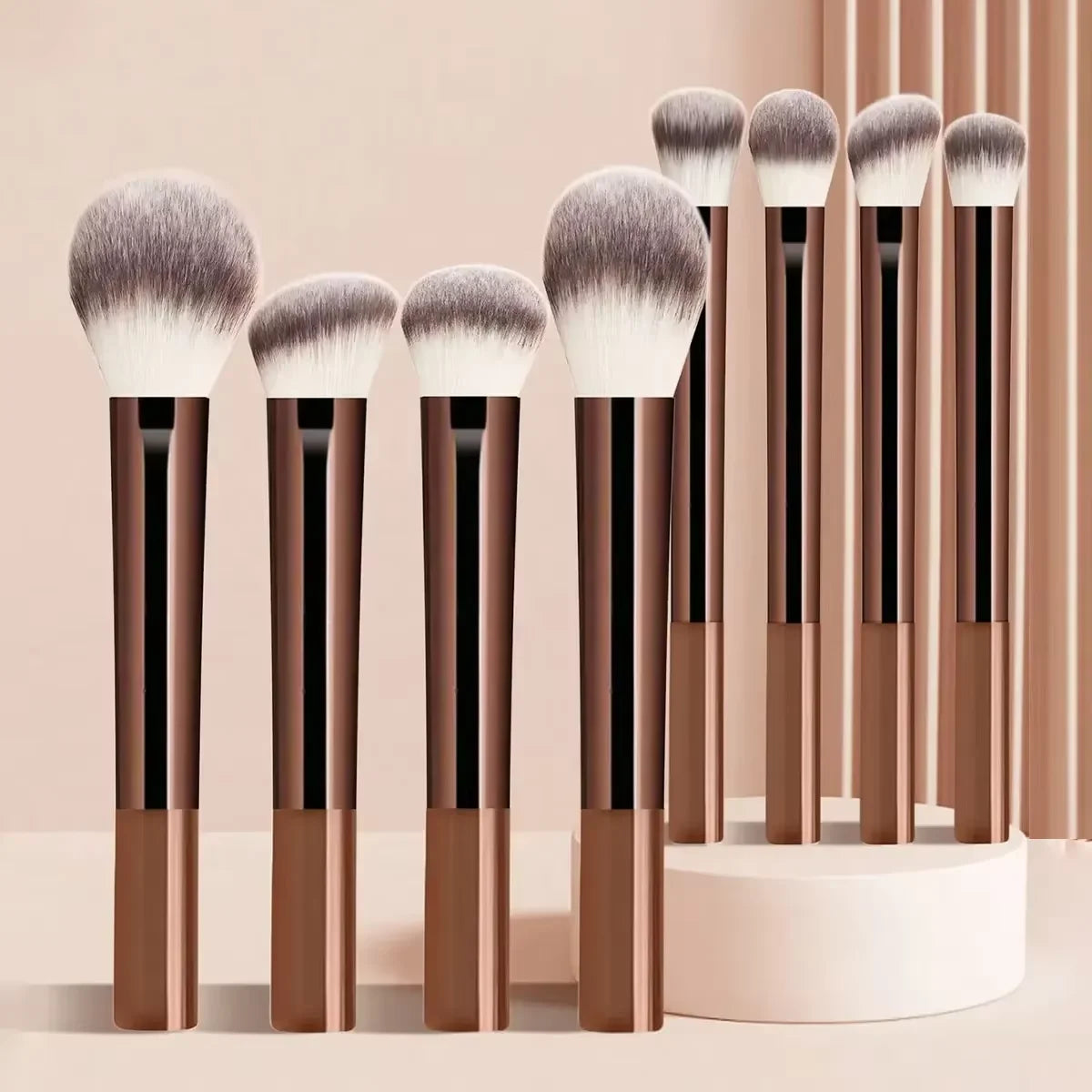 13-Piece Makeup Brush Set – Foundation, Concealer, Powder and Eyeshadow Blending Brushes - Vellévia