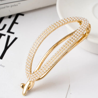 Large Duckbill Hair Clip for Women – Geometric Plastic Top Claw Clamp Hair Accessory - Vellévia